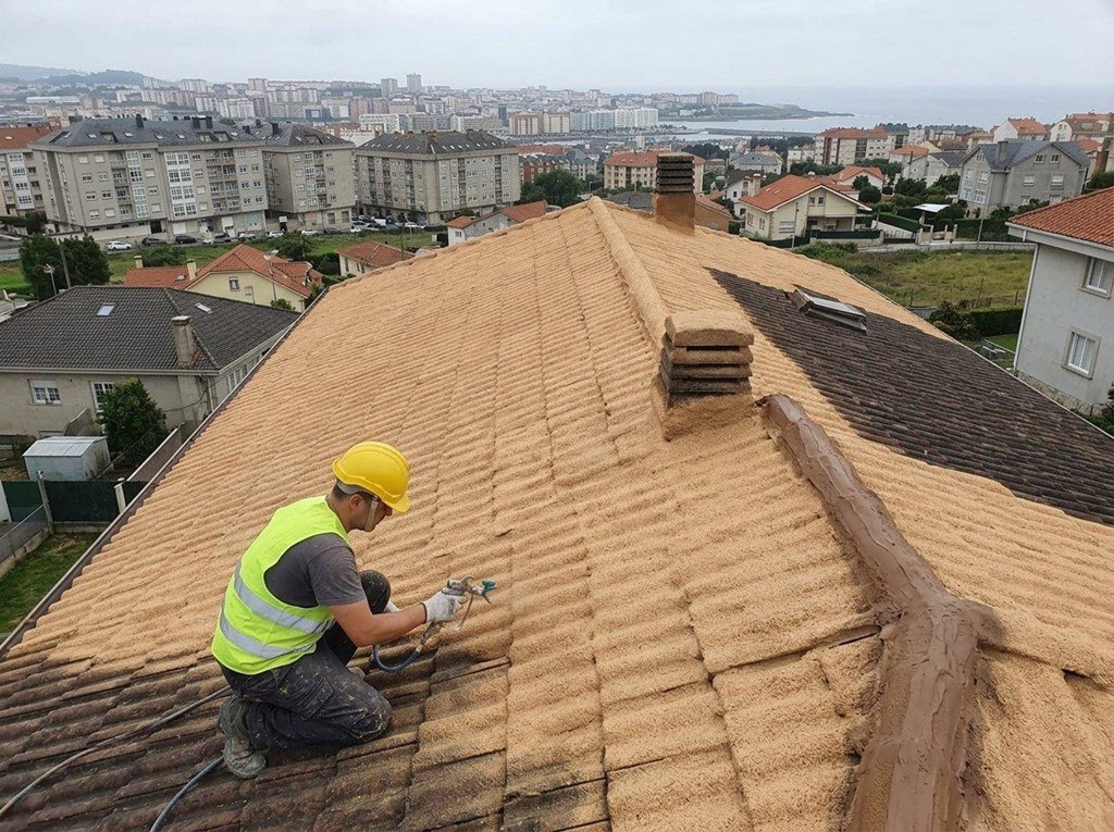 Foto 1 Impermeabilización de cubiertas con corcho proyectado en A Coruña
